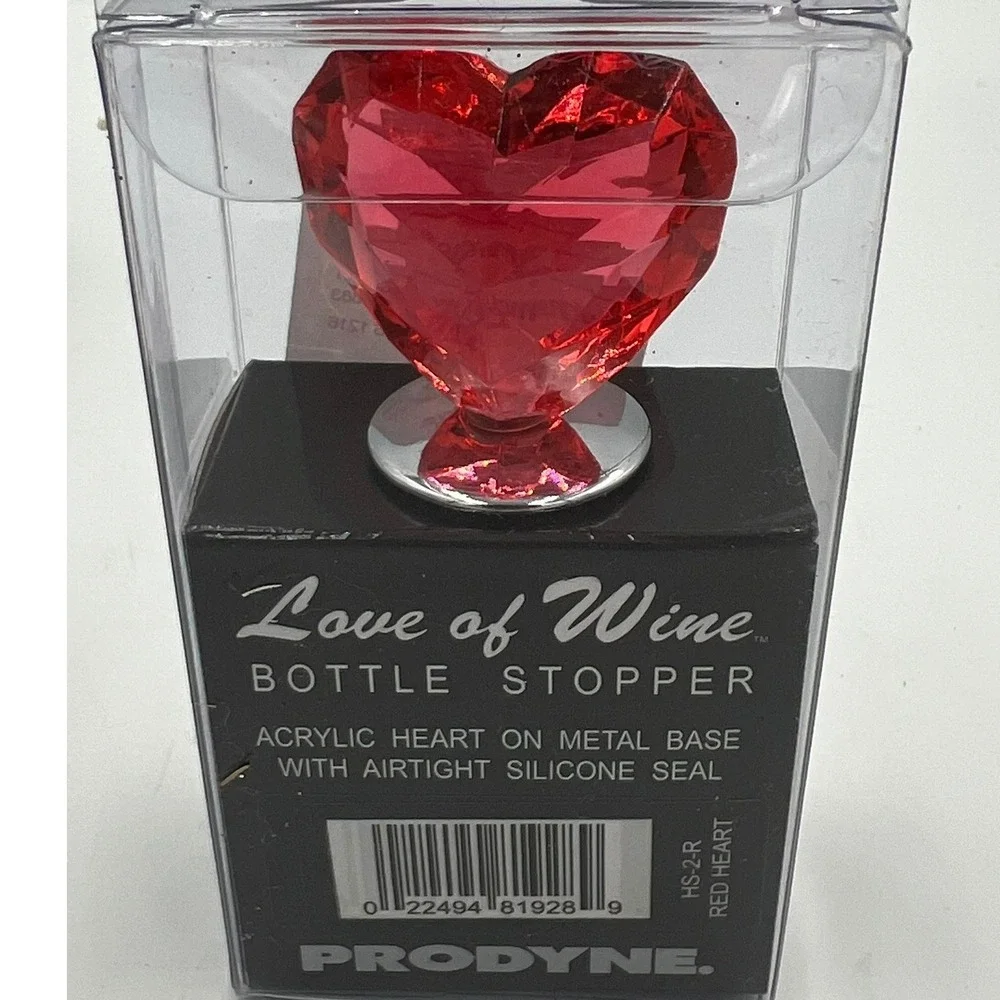 Prodyne Bottle Stopper Unisex OS Red Brand New Heart Love of Wine Acrylic Metal